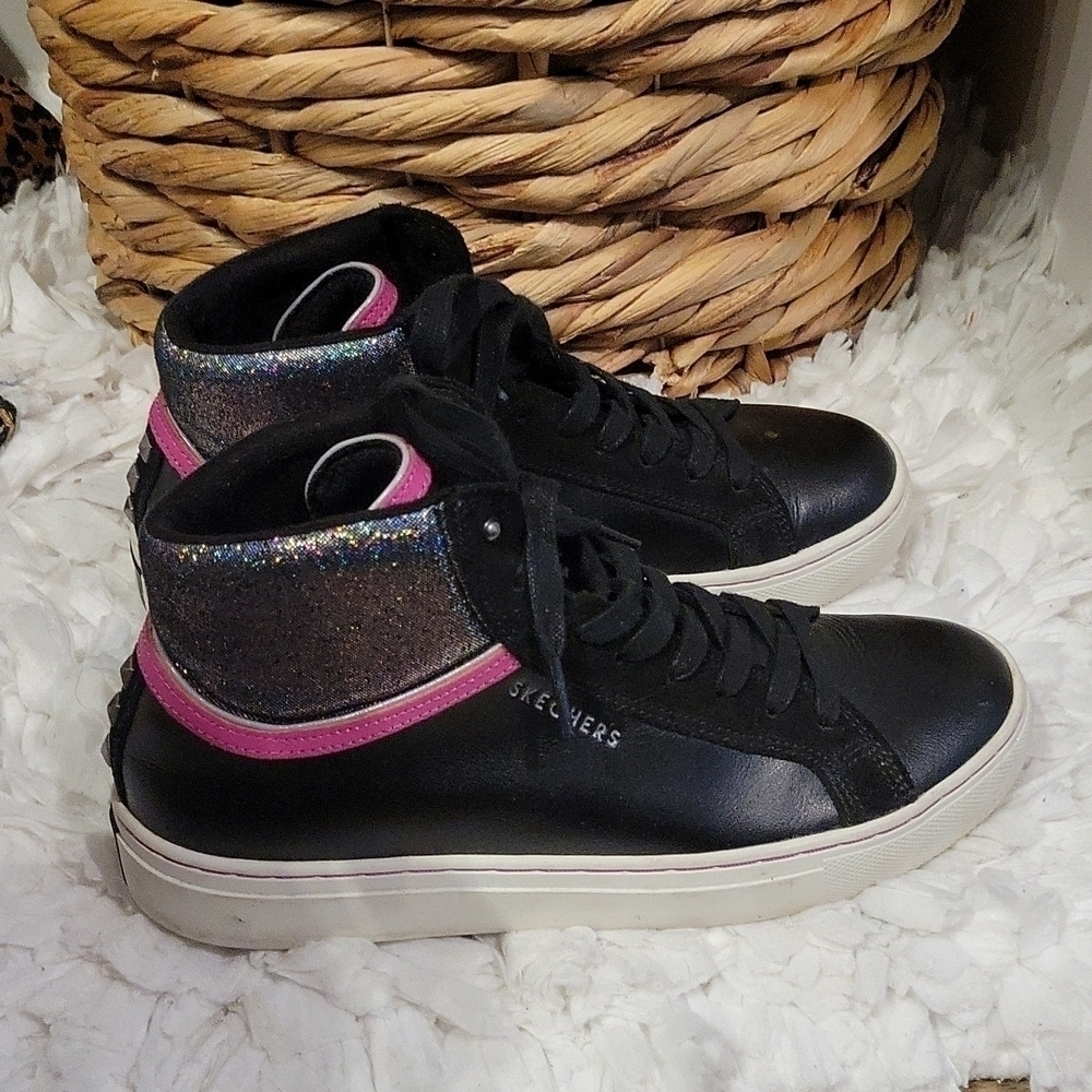 Skechers rise fit high top sneakers leather and fabric upper black size 7.5